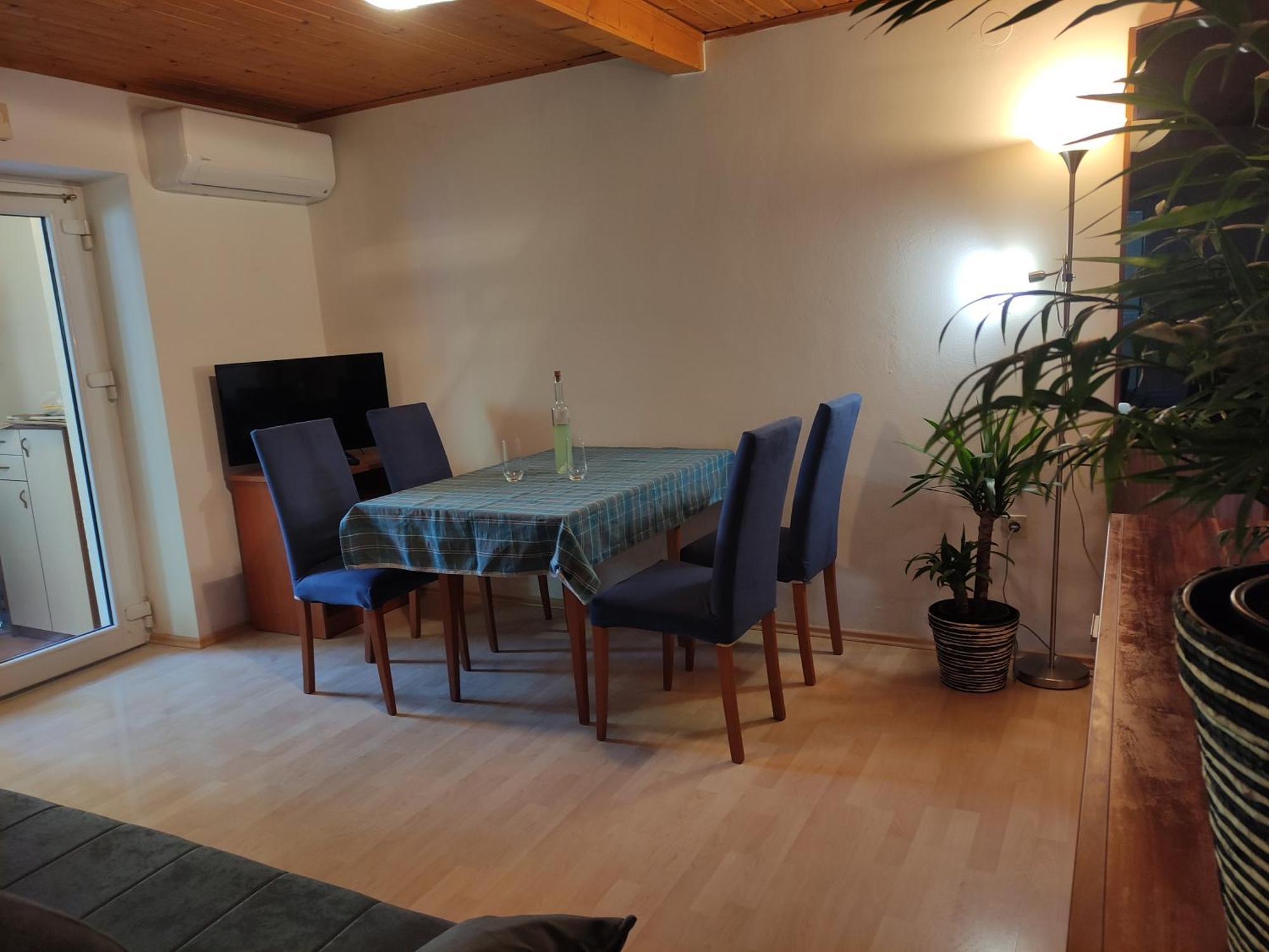 פורץ Apartment Valenta מראה חיצוני תמונה