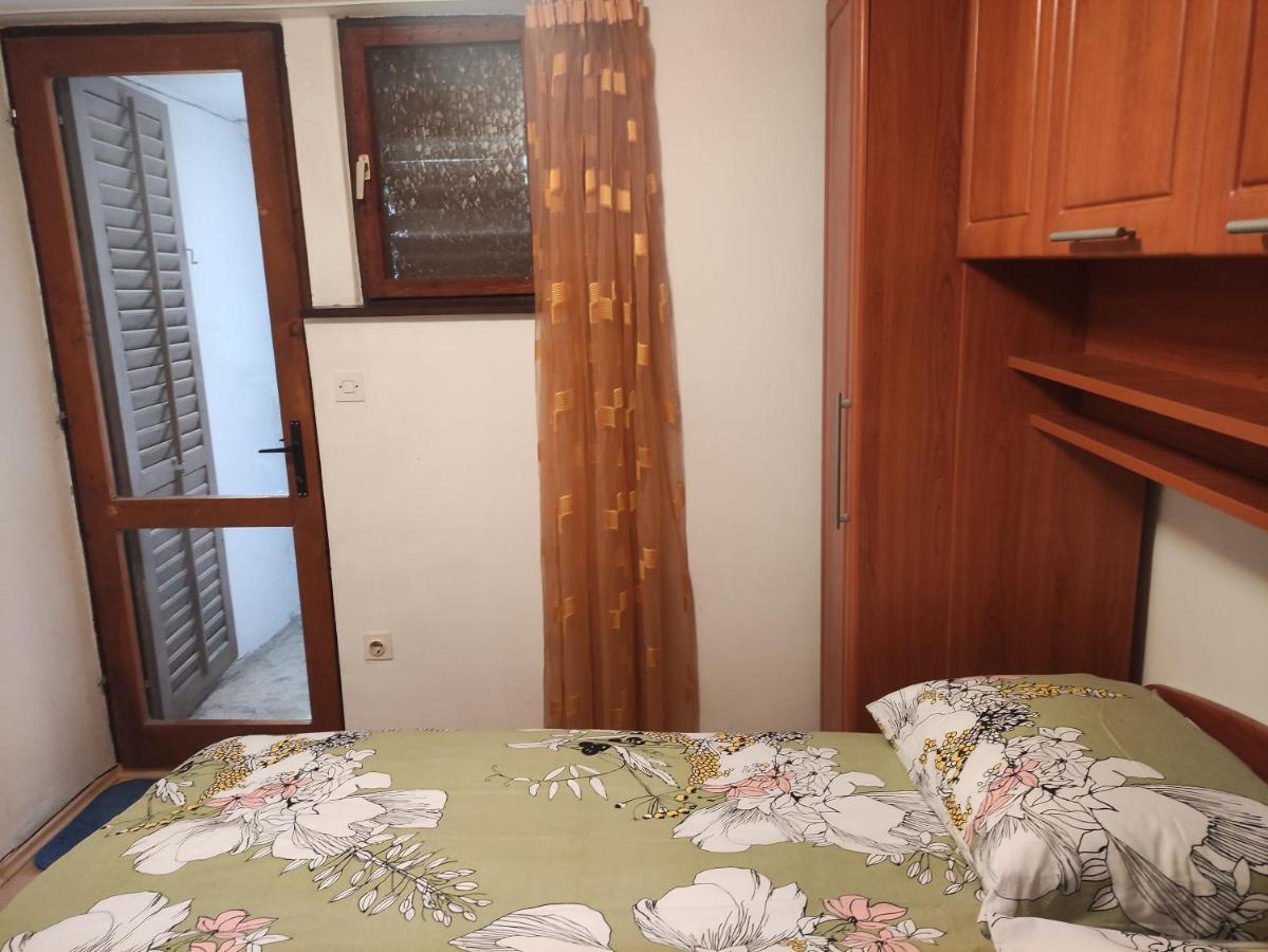 פורץ Apartment Valenta מראה חיצוני תמונה