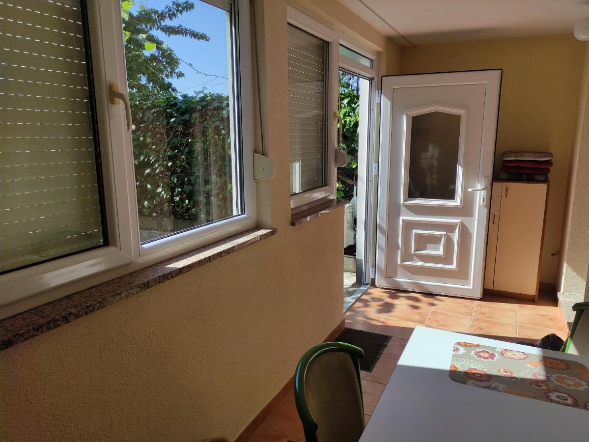 פורץ Apartment Valenta מראה חיצוני תמונה